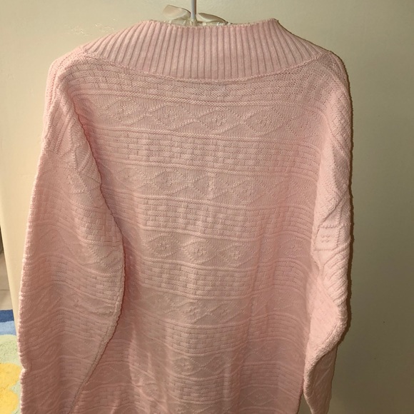 Vintage v-neck sweater - Picture 2 of 8